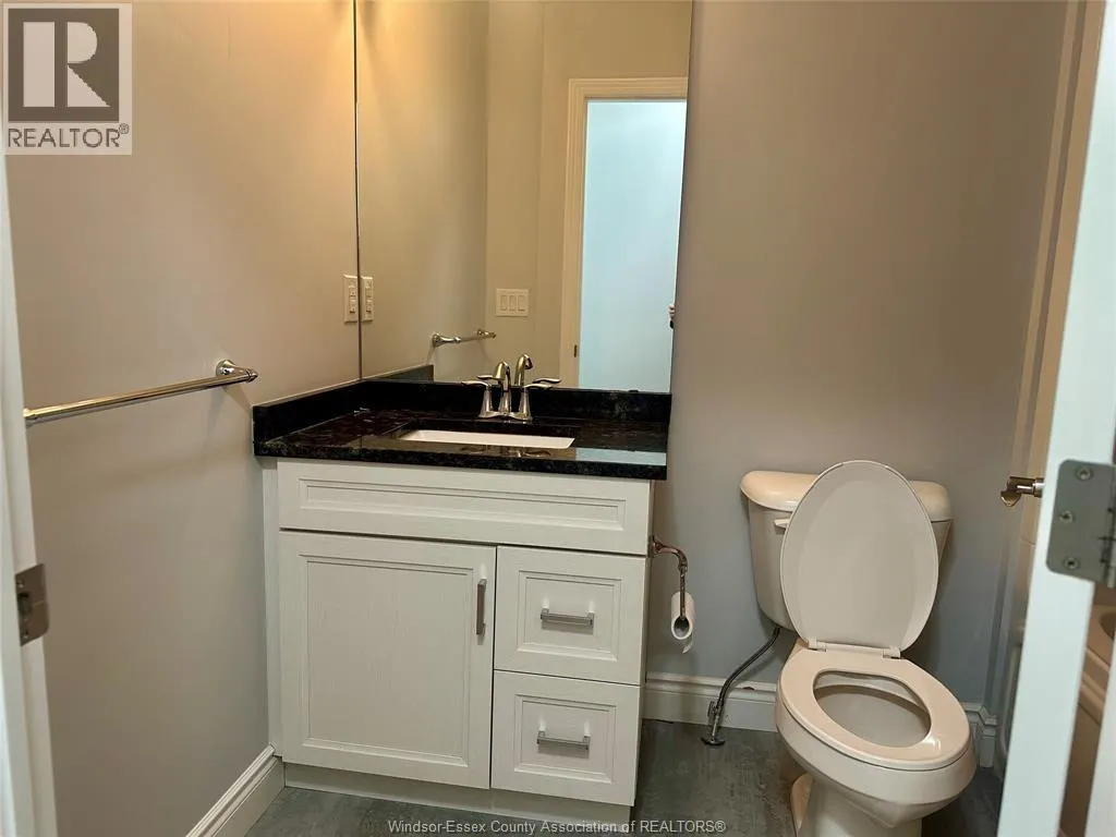 204 BEECHWOOD DRIVE Unit# 4