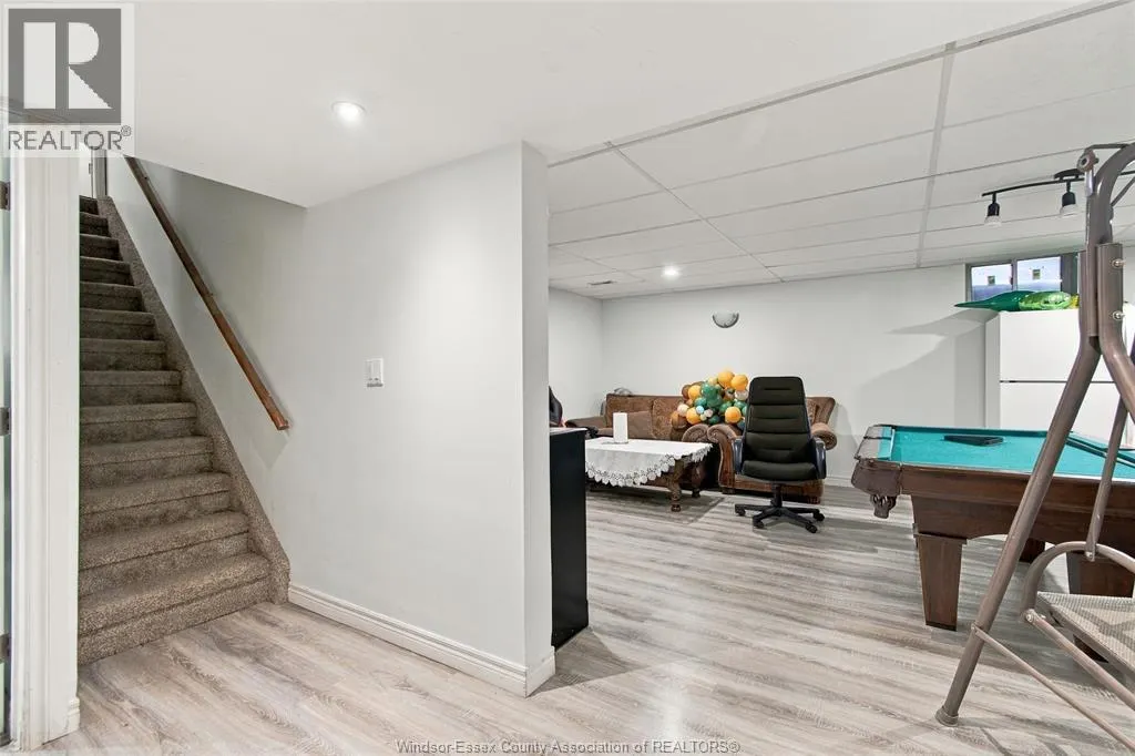 2920 STRAWBERRY DRIVE