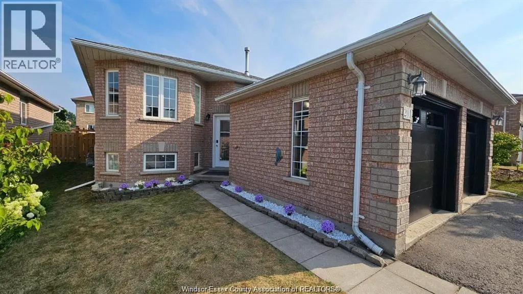 201 Hanmer STREET East