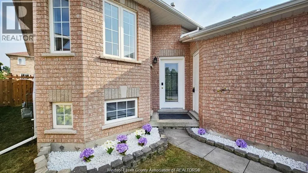 201 Hanmer STREET East