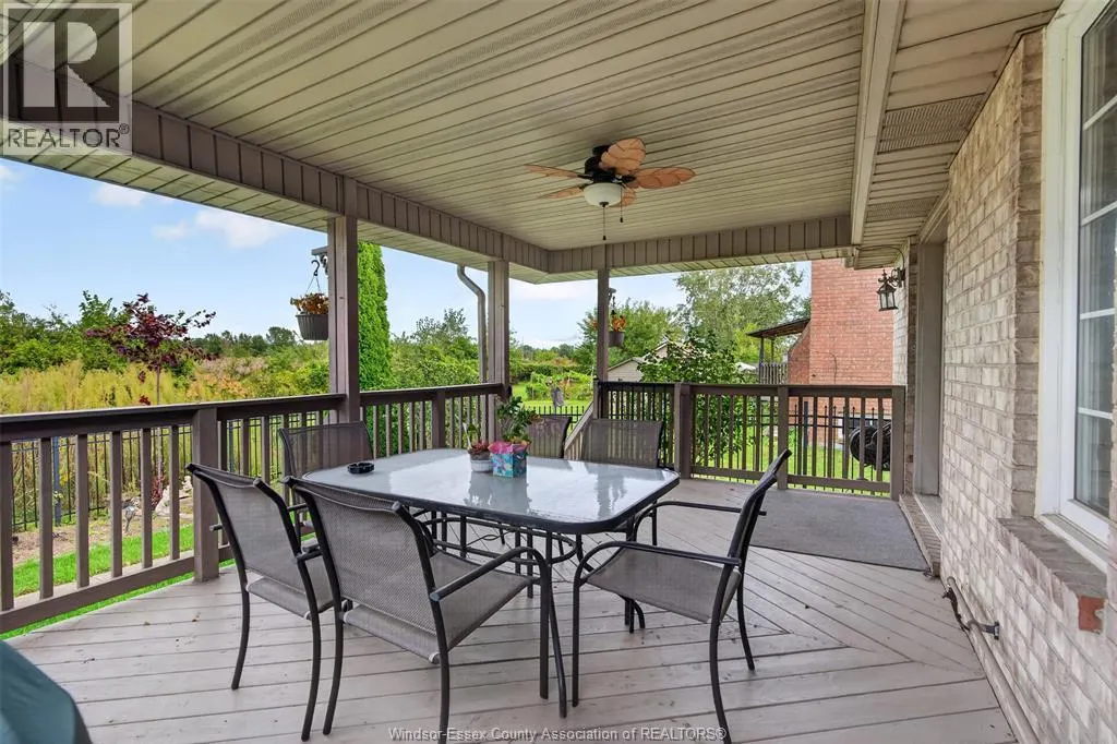 2703 LOMBARDY CRES