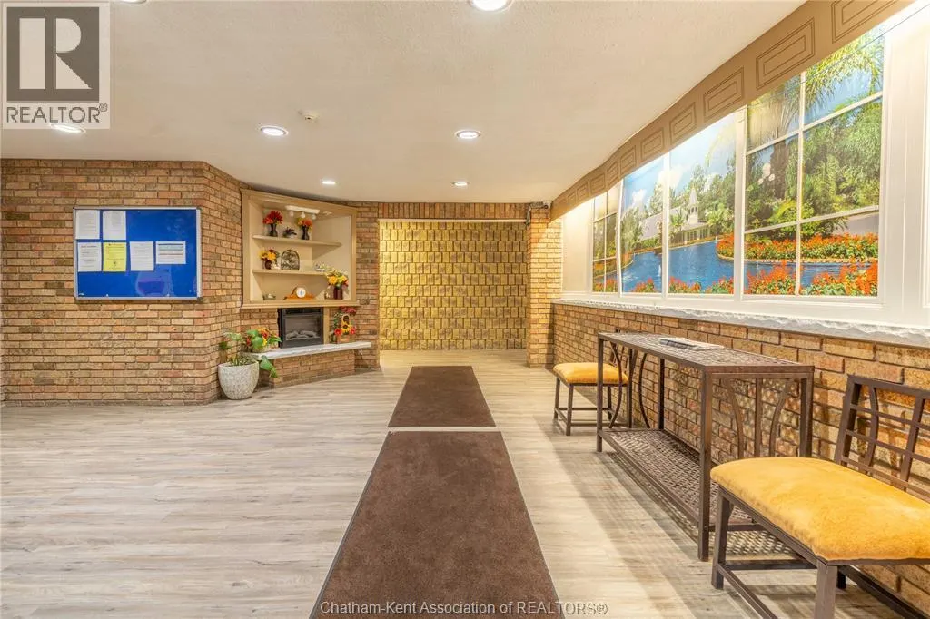 140 Park AVENUE East Unit# 211
