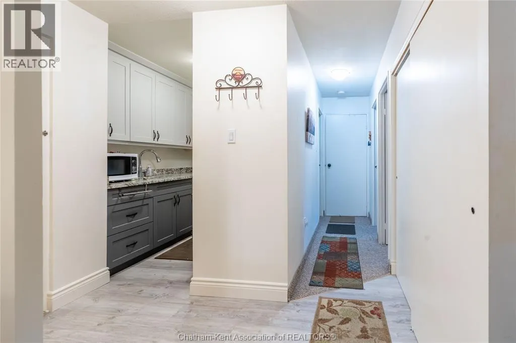 140 Park AVENUE East Unit# 211