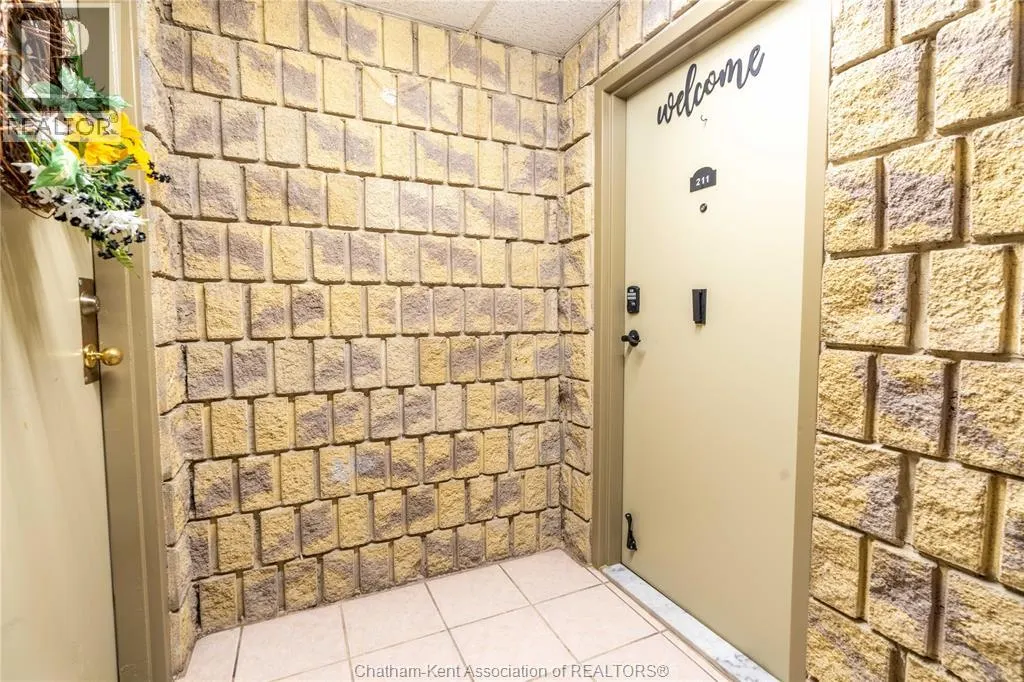 140 Park AVENUE East Unit# 211