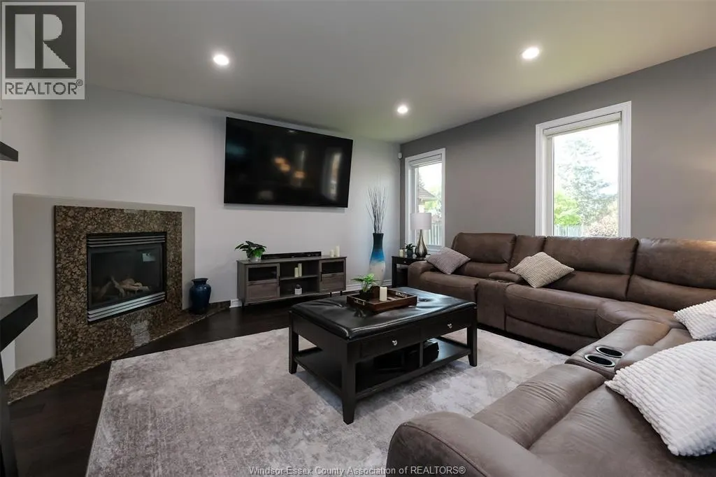 369 PINEHURST DRIVE
