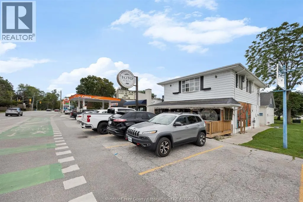 12205 RIVERSIDE DRIVE East