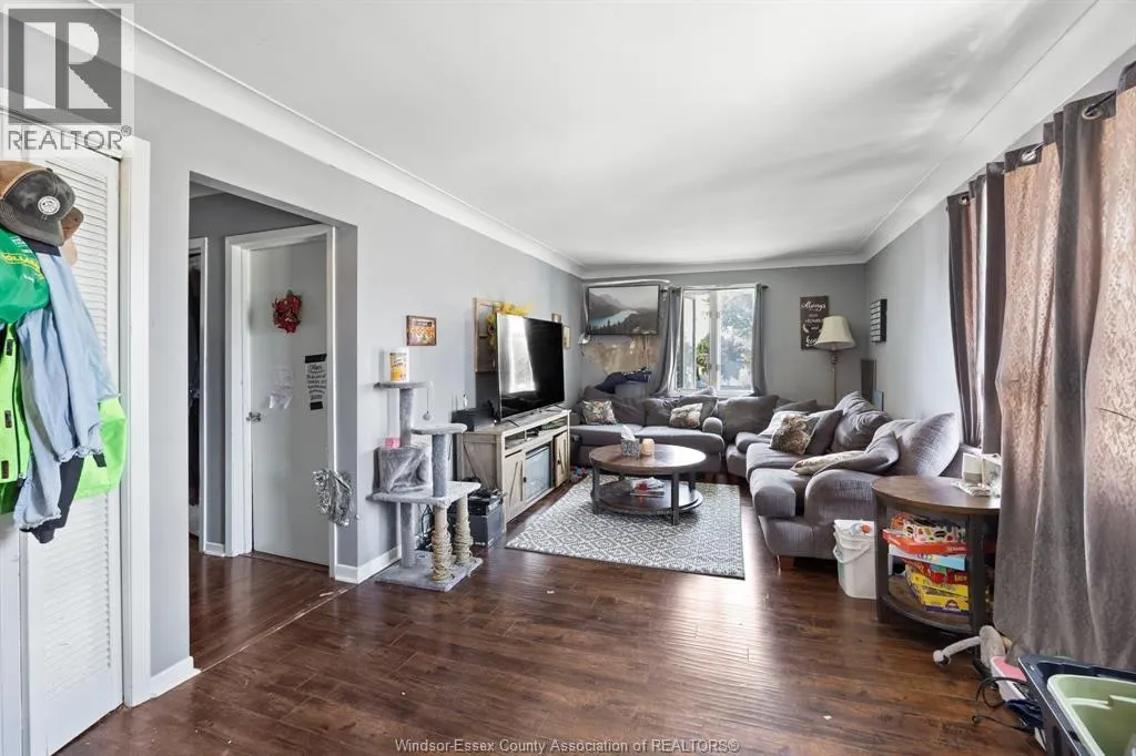 12205 RIVERSIDE DRIVE East