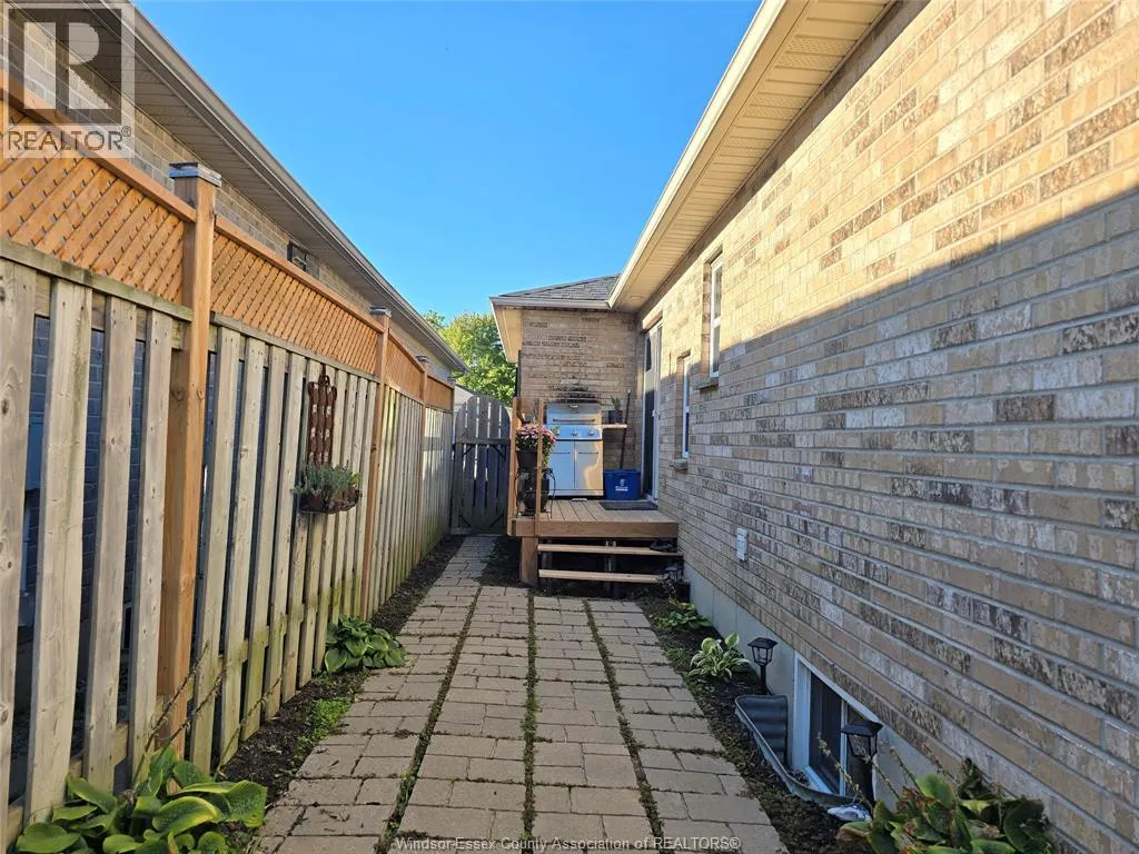 110 GREENFIELD LANE