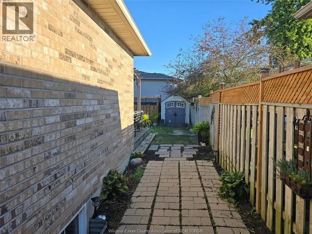 110 GREENFIELD LANE
