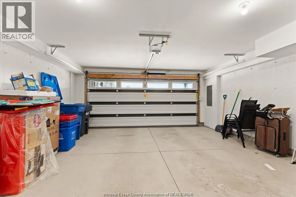 735 BROWNSTONE ROAD