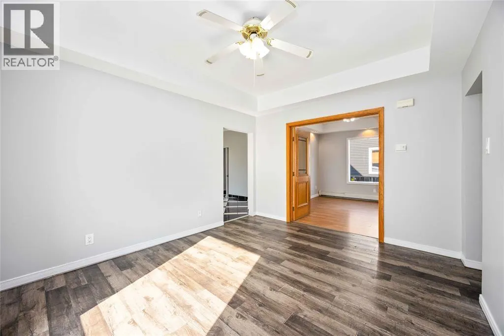257 VIDAL STREET South