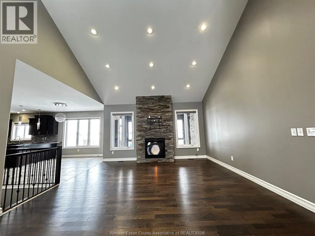 2125 FOX RUN ROAD Unit# UPPER