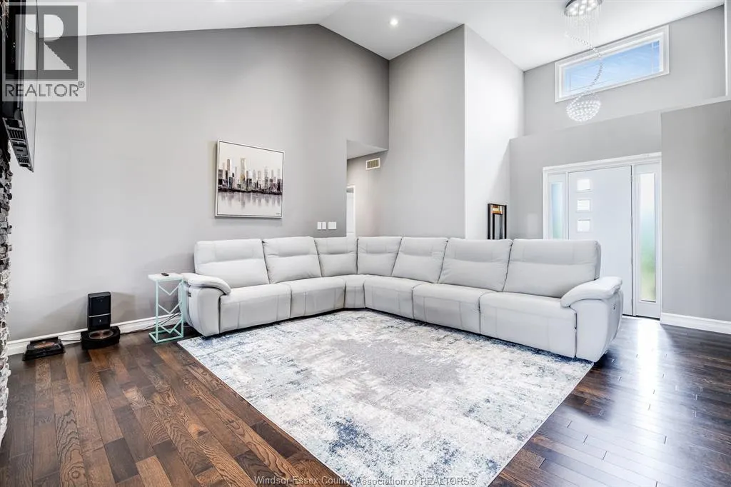 2125 FOX RUN ROAD Unit# UPPER