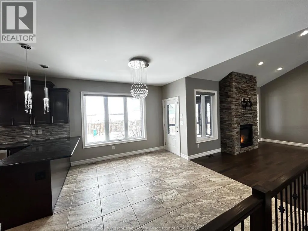 2125 FOX RUN ROAD Unit# UPPER