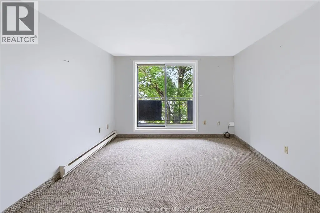 140 PARK AVENUE East Unit# 302