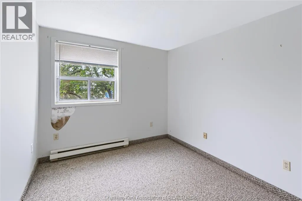140 PARK AVENUE East Unit# 302