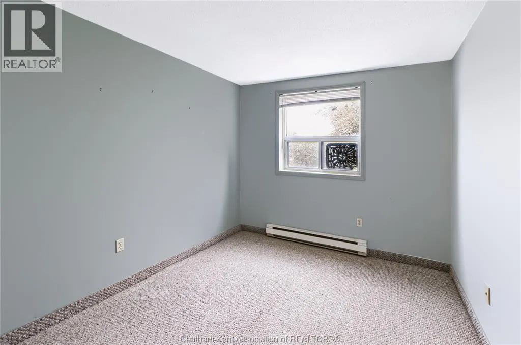 140 PARK AVENUE East Unit# 302