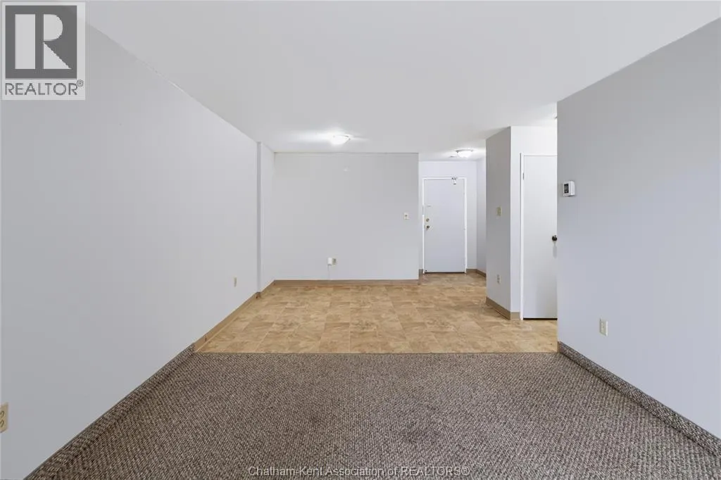 140 PARK AVENUE East Unit# 302