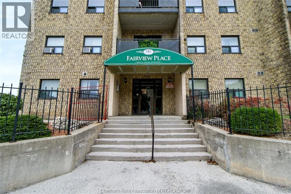 140 PARK AVENUE East Unit# 302