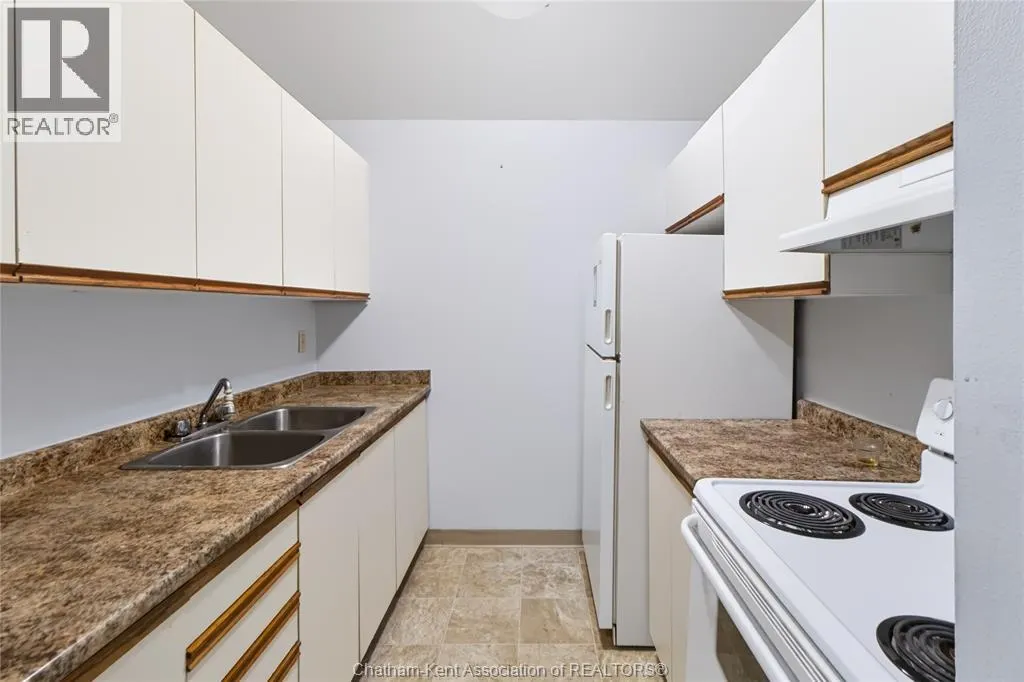 140 PARK AVENUE East Unit# 302