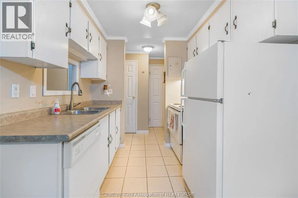 955 GRAND AVENUE West Unit# 208