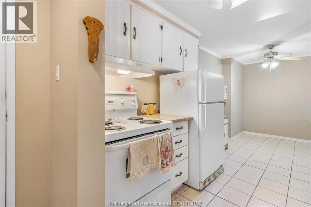 955 GRAND AVENUE West Unit# 208