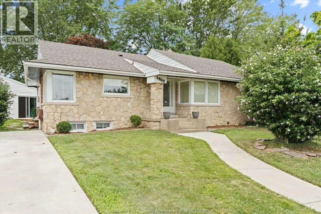 1965 OLIVE ROAD