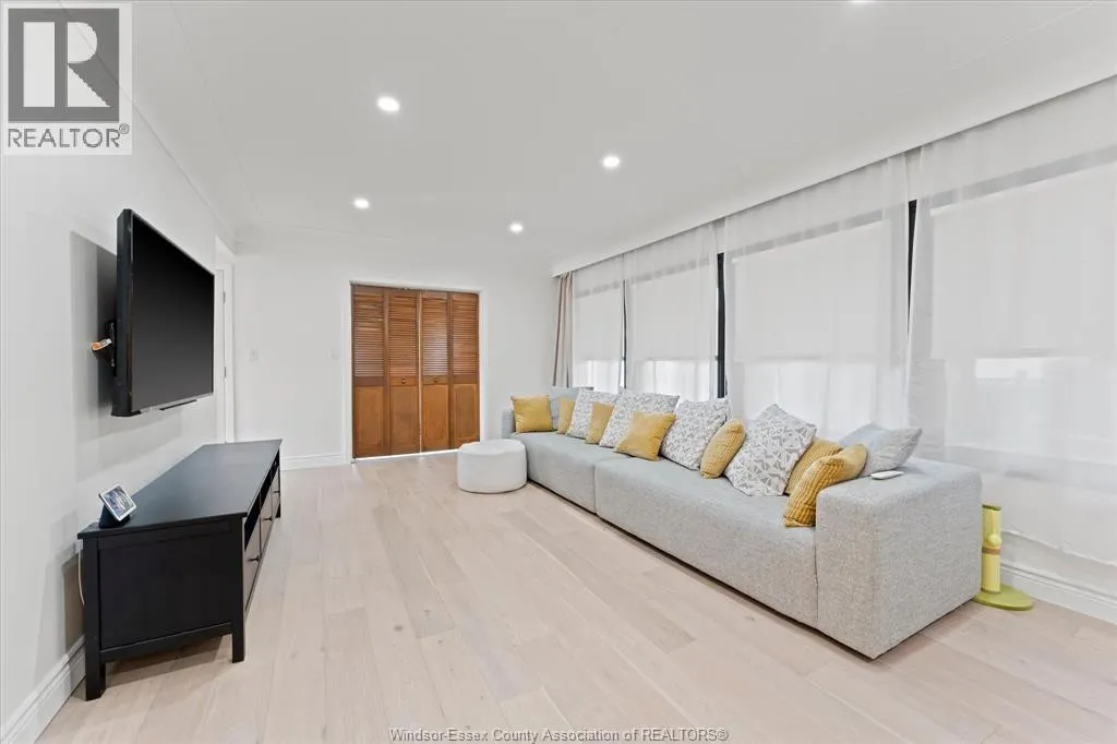 1965 OLIVE ROAD