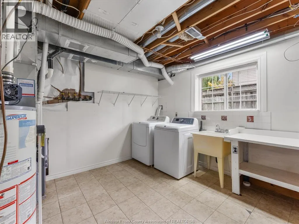 342 Thorn Ridge CRESCENT
