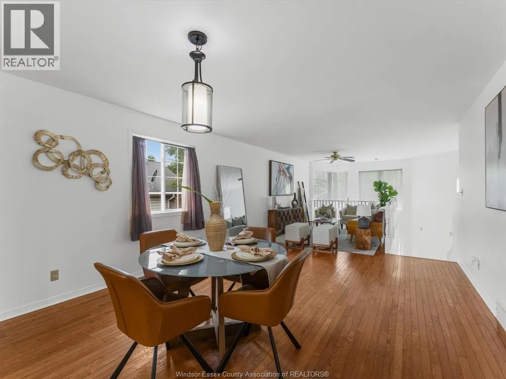 342 Thorn Ridge CRESCENT