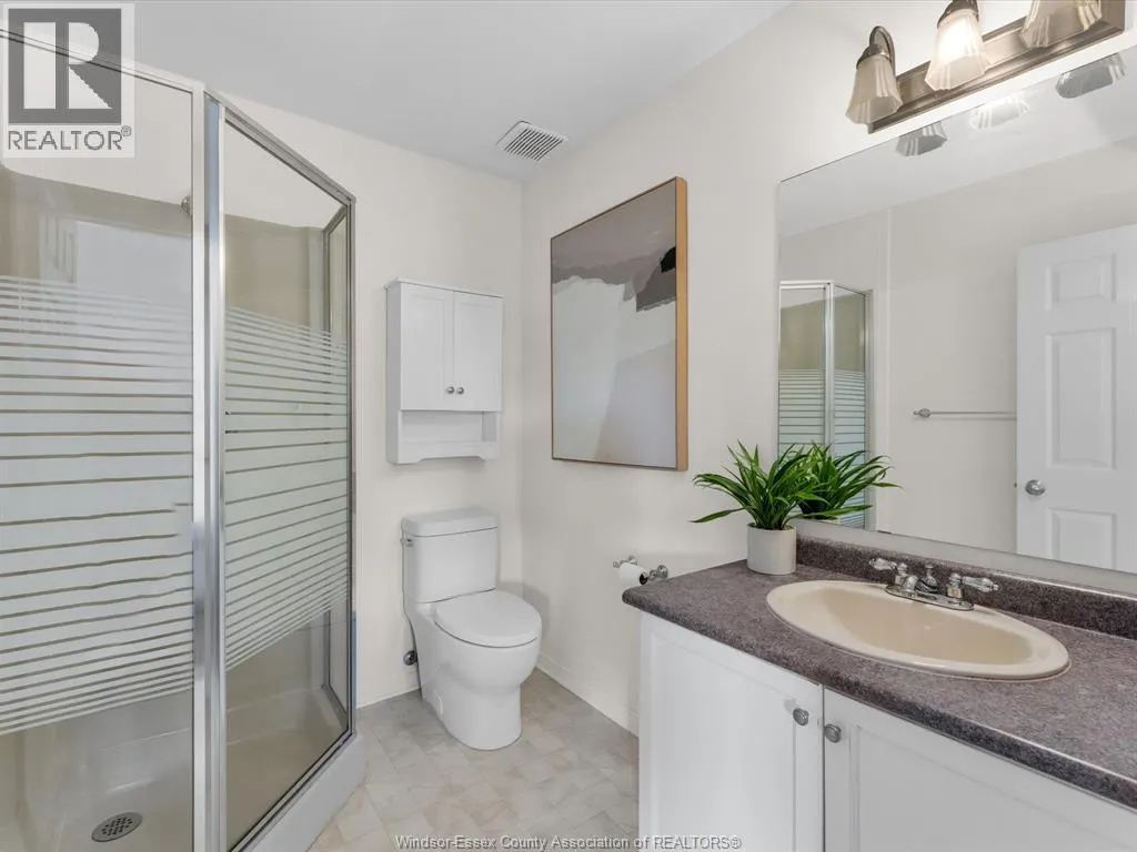 342 Thorn Ridge CRESCENT