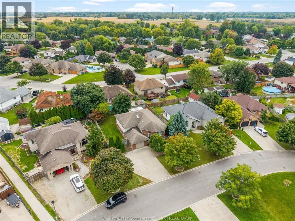342 Thorn Ridge CRESCENT