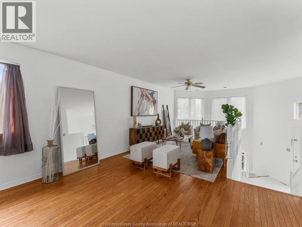 342 Thorn Ridge CRESCENT