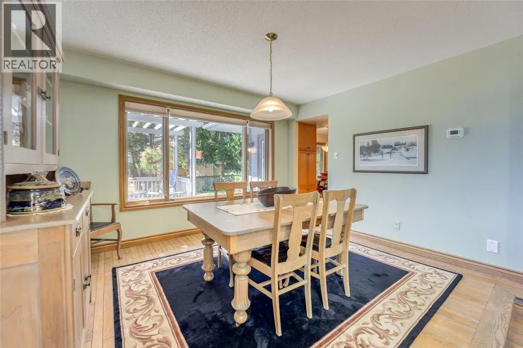 1971 WINSLOW CRESCENT