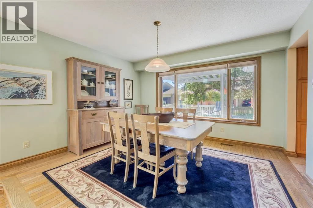 1971 WINSLOW CRESCENT
