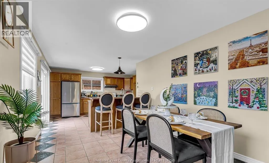 898 Hacienda COURT