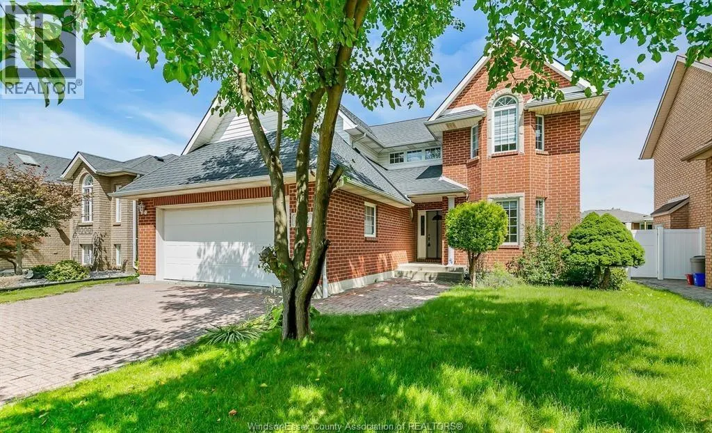 898 Hacienda COURT