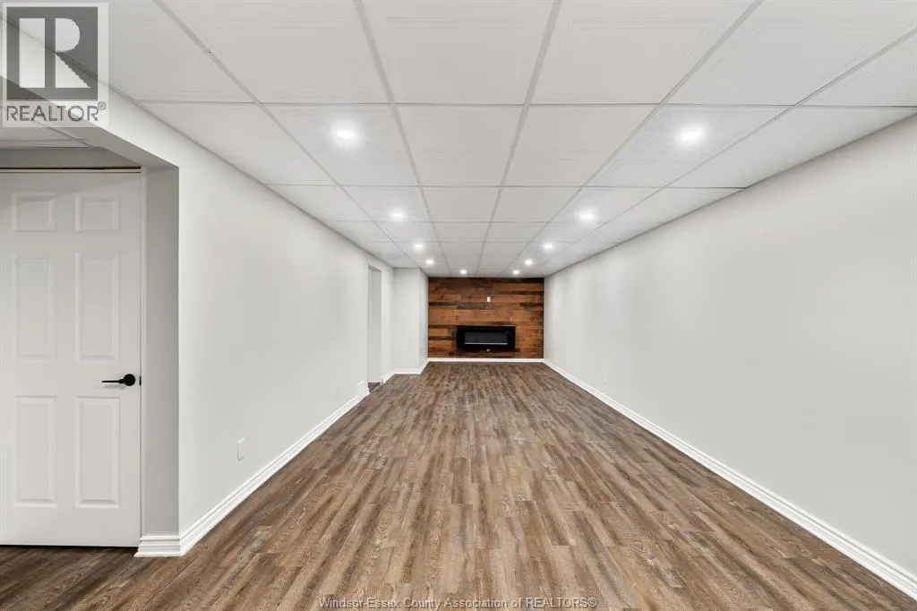 341 Rockport LANE