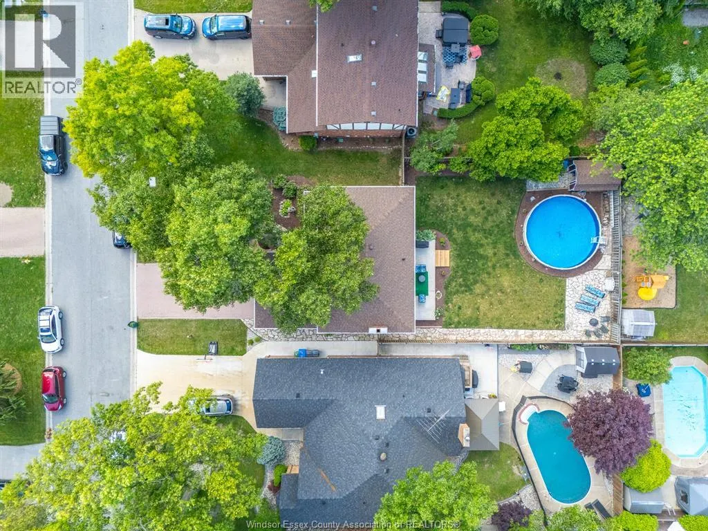 538 Michael CRESCENT