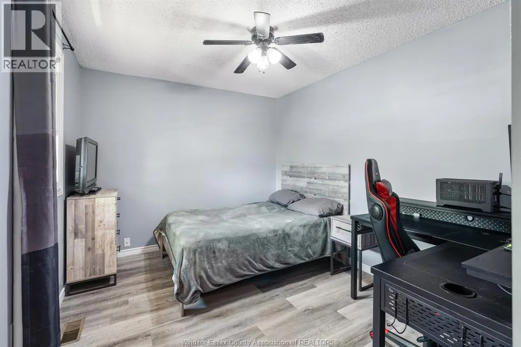 538 Michael CRESCENT