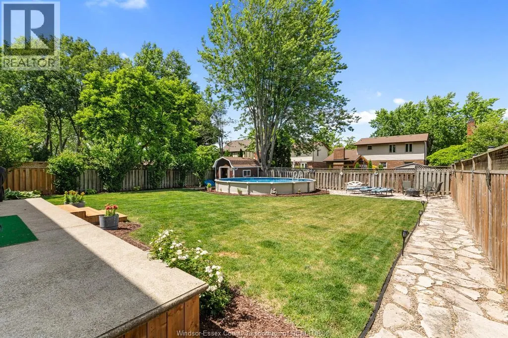 538 Michael CRESCENT