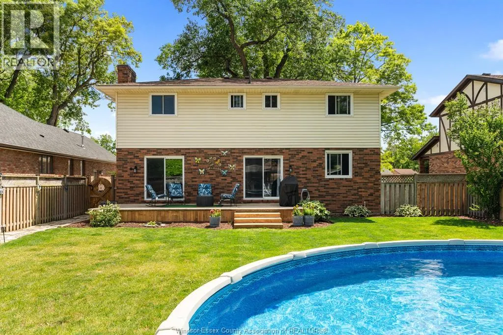 538 Michael CRESCENT