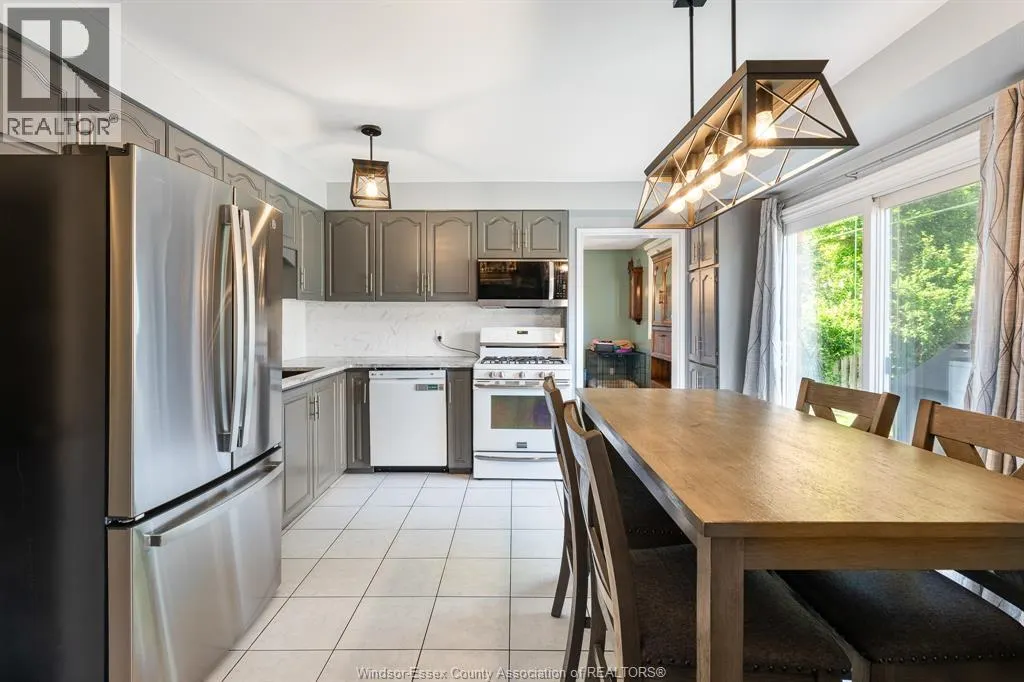 538 Michael CRESCENT