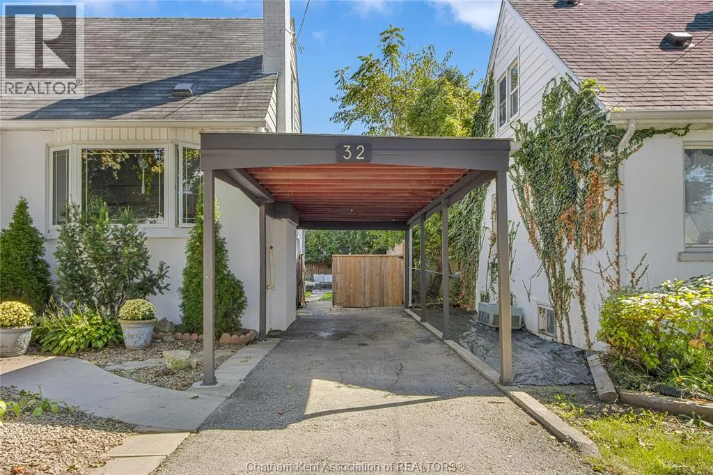 32 KERR AVENUE