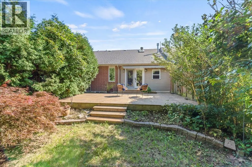 330 SADDLE LANE