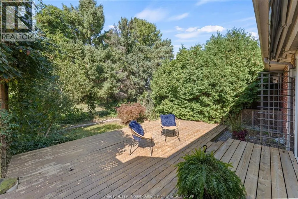 330 SADDLE LANE