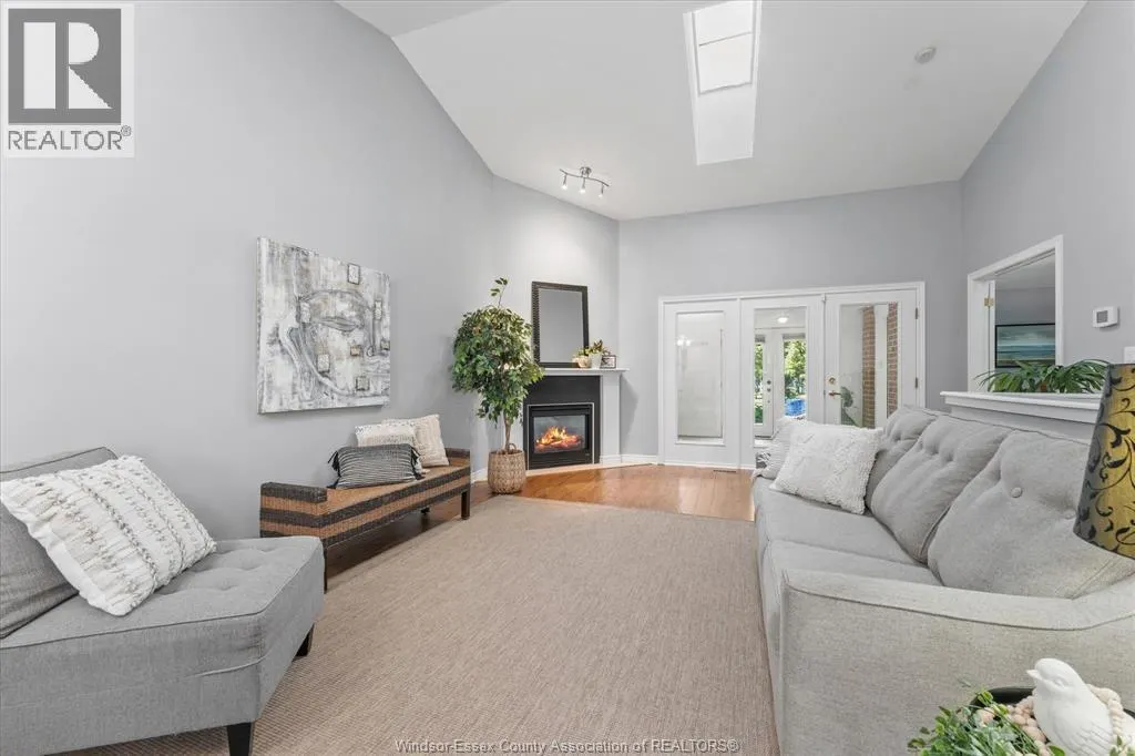330 SADDLE LANE