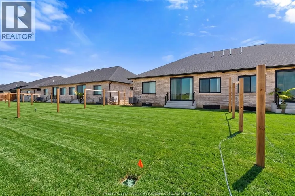 156 McLellan AVENUE Unit# B (LOWER)