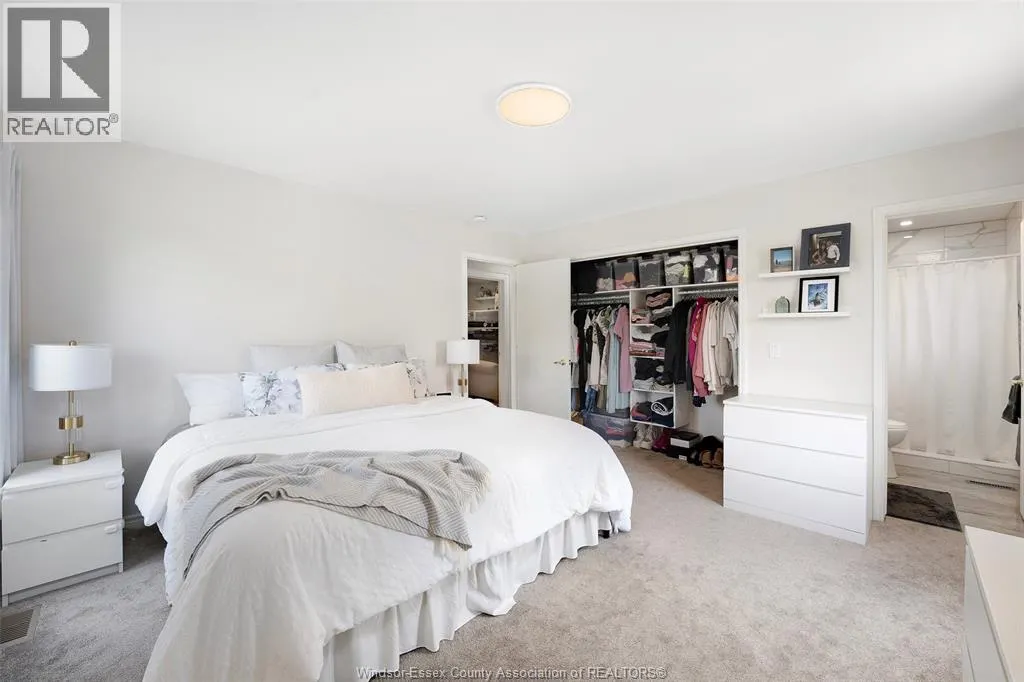 255 FORT ST