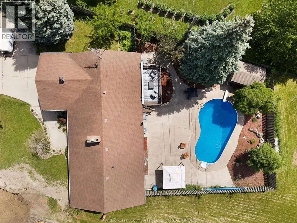 255 FORT ST